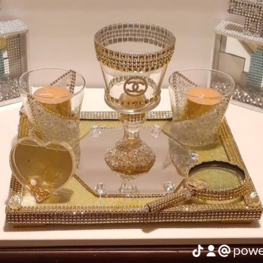 Center piece